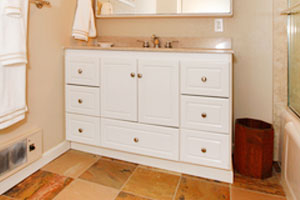 white-bathroom-cabinets-toronto